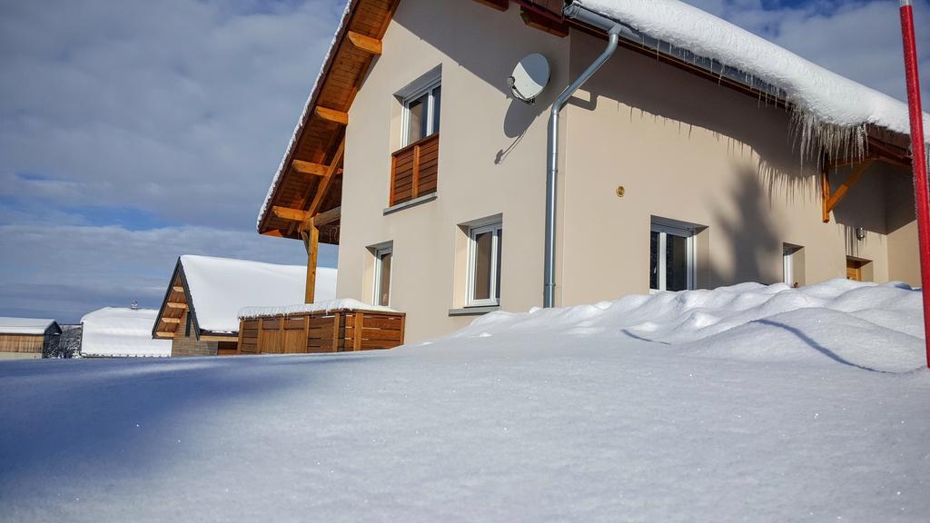 Magnifique Appartement A La Montagne Classe 4 Etoiles Chapelle-des-Bois Exterior foto